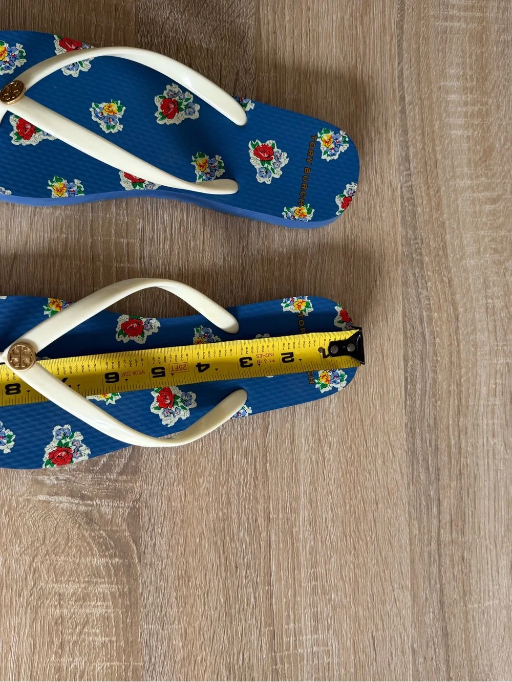 Tory Burch Flip Flops white blue floral print Sz 8/8.5